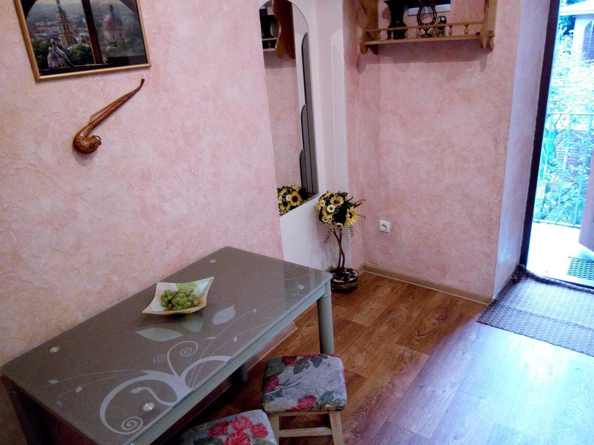 Flat On Sheptytskykh Διαμέρισμα Λβιβ Εξωτερικό φωτογραφία